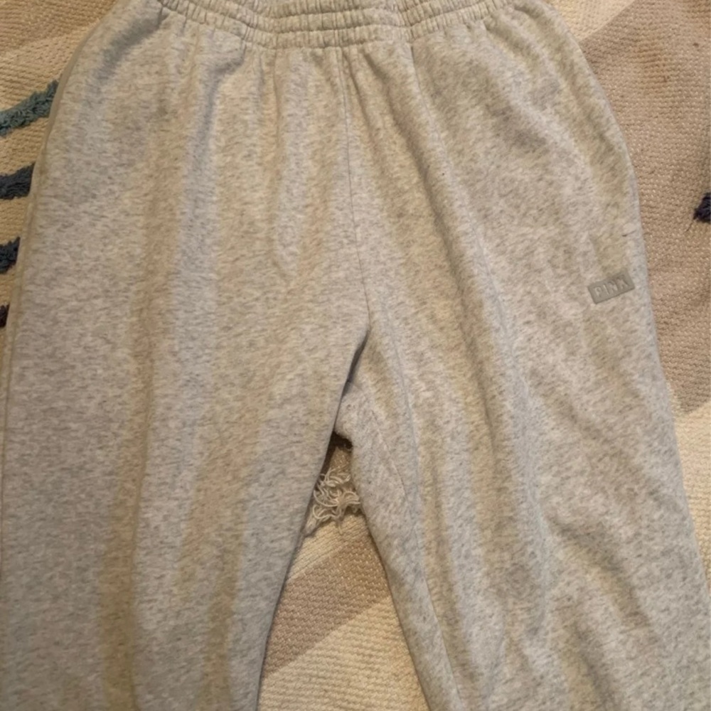 Pink vs sweats - Picture 3 of 9